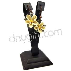 Needle Lace Wild Flower Earrings Cream